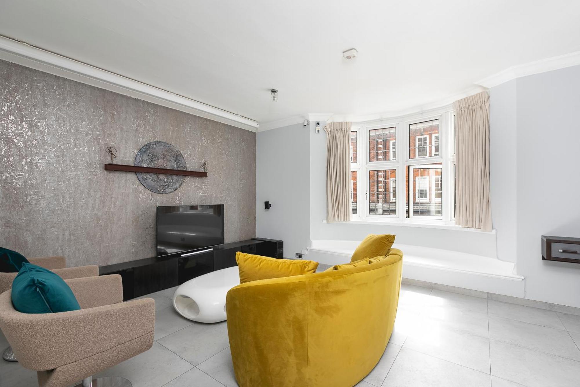 Regent's Park 1 Bed With Terrace Apartment London