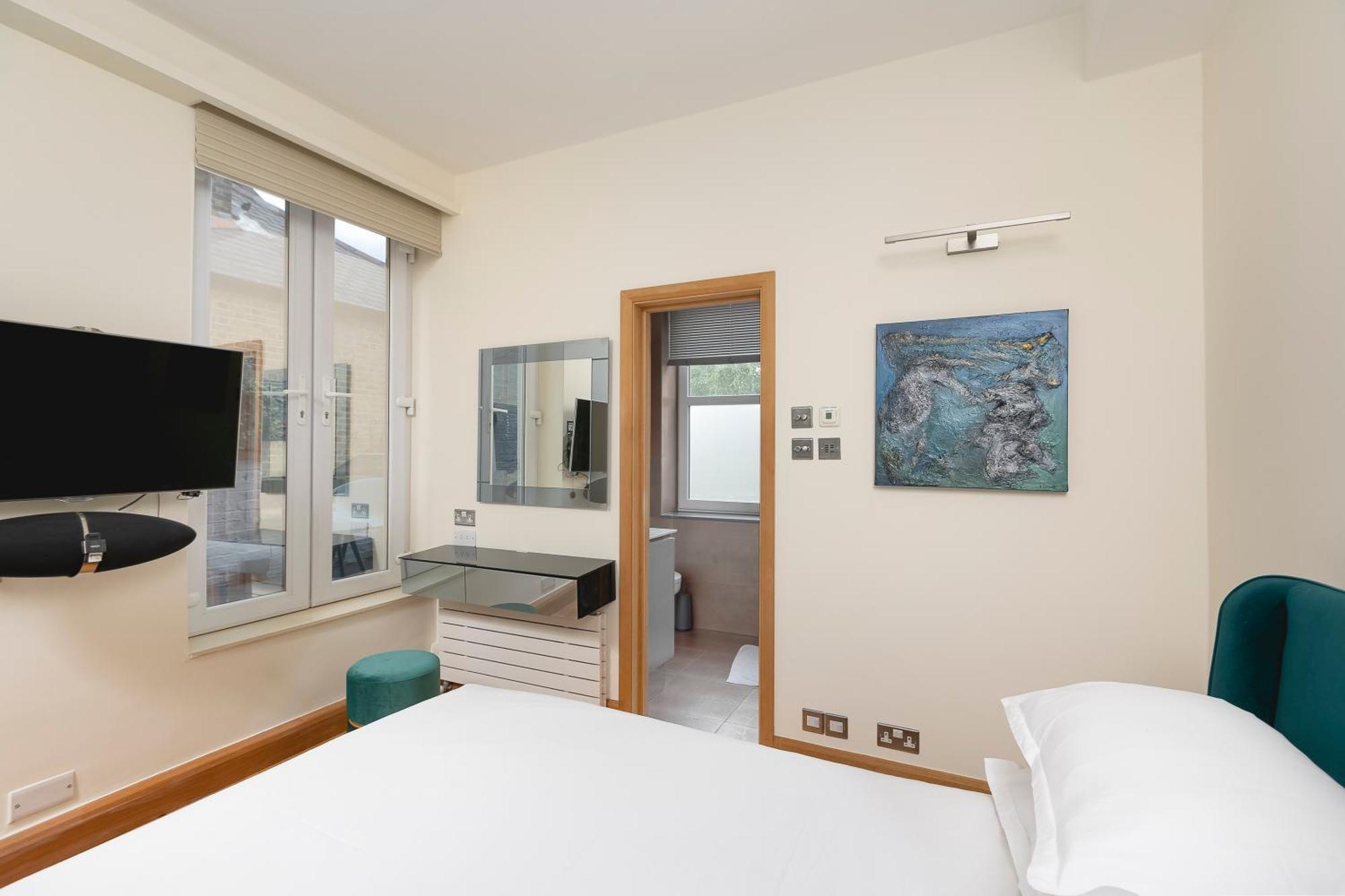 Regent's Park 1 Bed With Terrace *